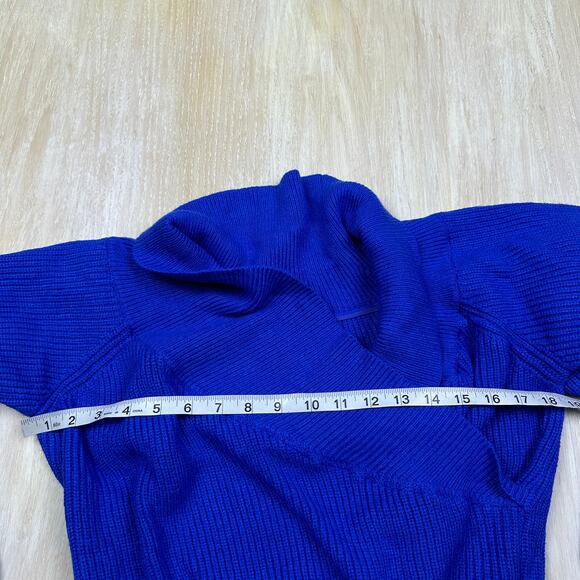 Le Lis Royal Blue Shawl Collar Crossover Pullover Cropped Knit Sweater Medium - Picture 10 of 14
